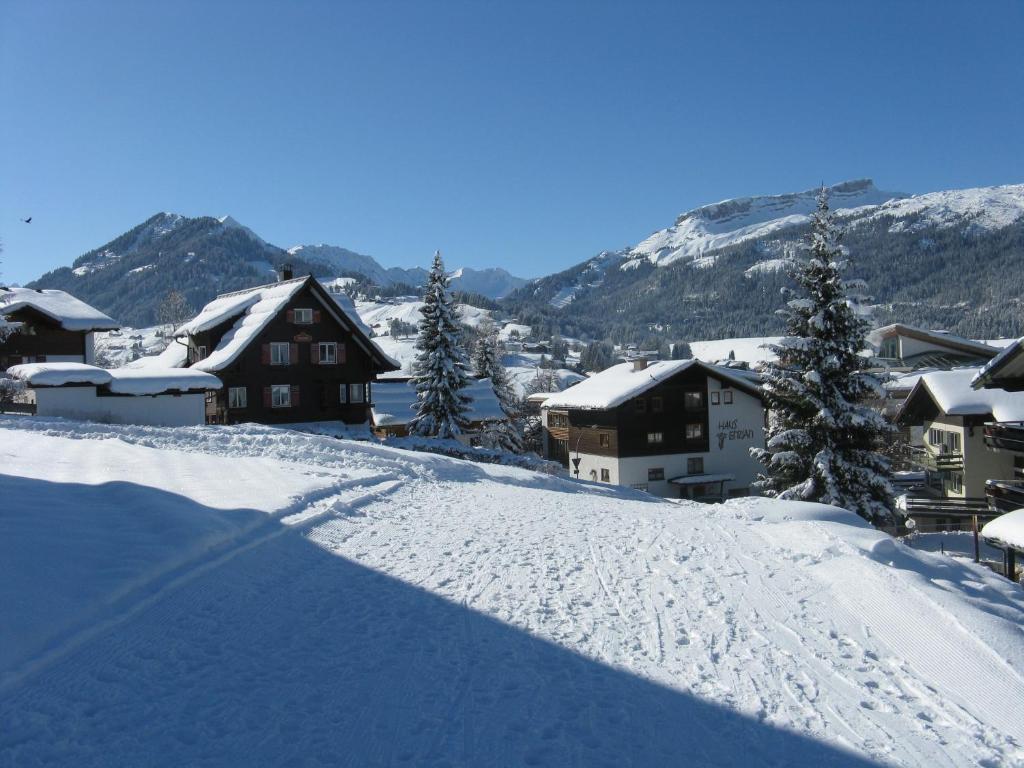 Hotel Riezler Hof Riezlern Esterno foto