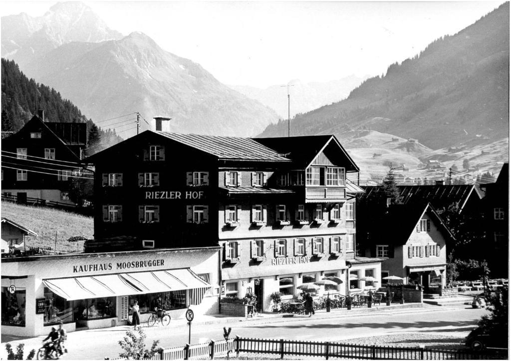 Hotel Riezler Hof Riezlern Esterno foto