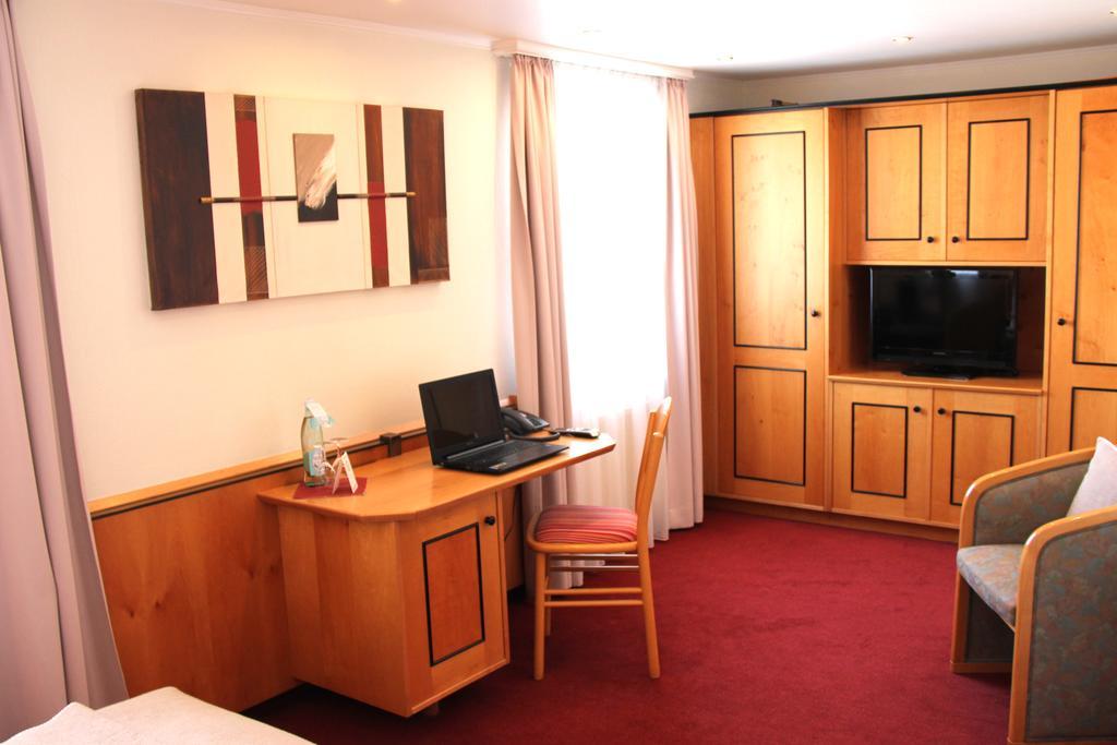 Hotel Riezler Hof Riezlern Esterno foto