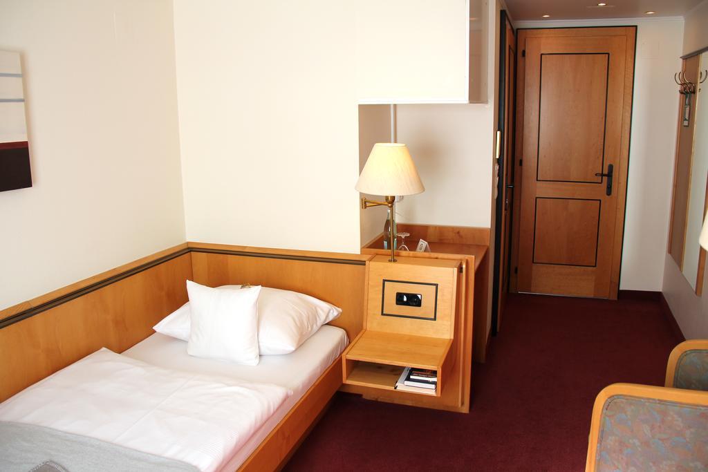 Hotel Riezler Hof Riezlern Esterno foto
