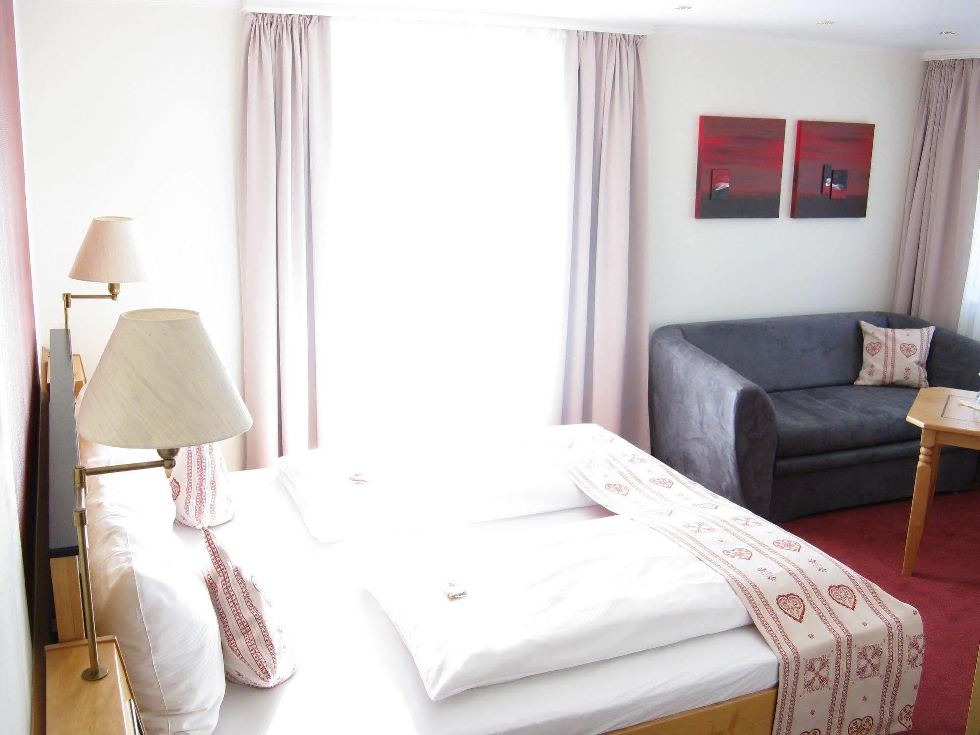 Hotel Riezler Hof Riezlern Esterno foto