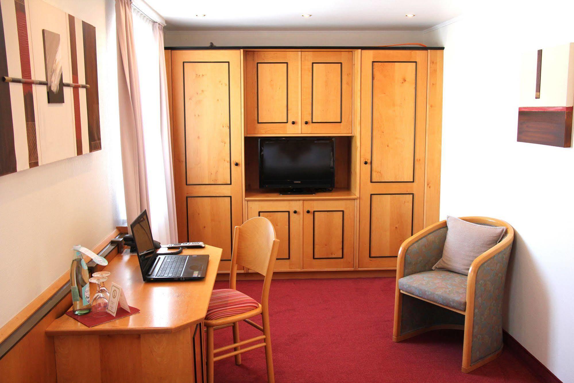 Hotel Riezler Hof Riezlern Esterno foto